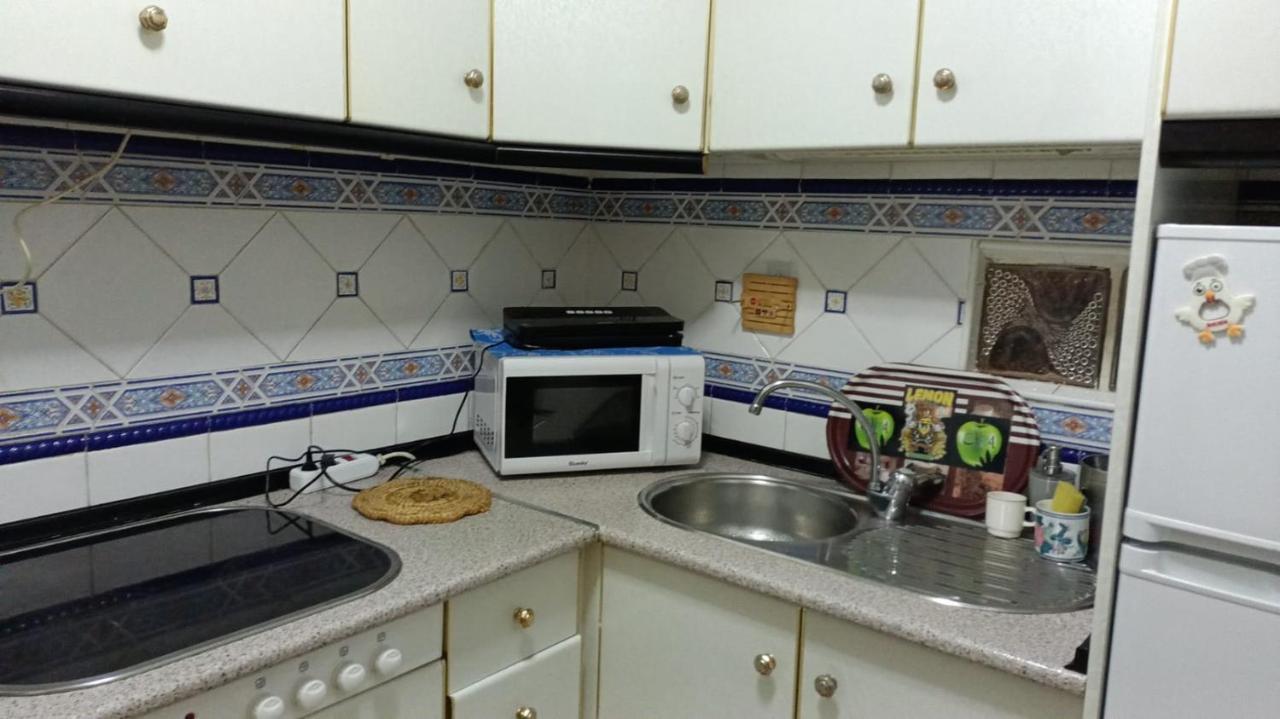 Single Room In Center Of Granada Exterior foto